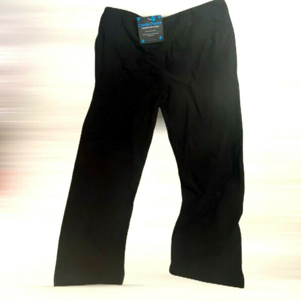 CHARLIES PROJECT Black Spandex Soft Capri Leggings